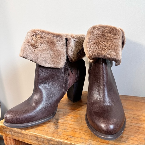 UGG Jayne Women's Shearling Boot Size 7.5 - Picture 1 of 6